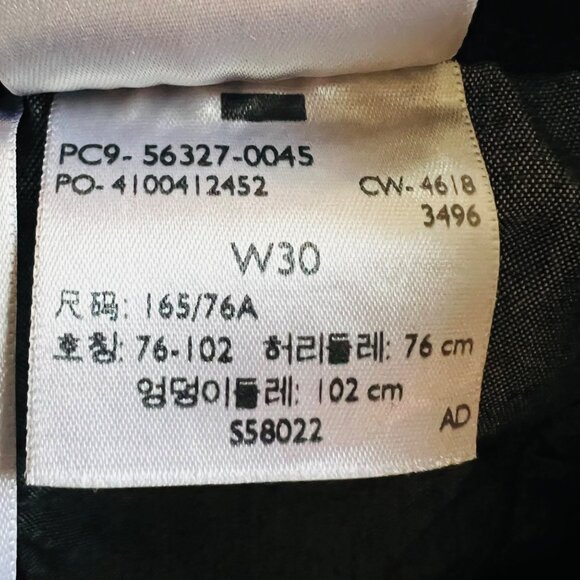 Levis 501 Women's Stretch Raw Hem Black Denim Shorts Size 30 Mid Rise Fly Button - Picture 11 of 11